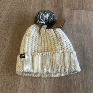 NWT The North Face Chunky Beanie Toque With Pom Pom